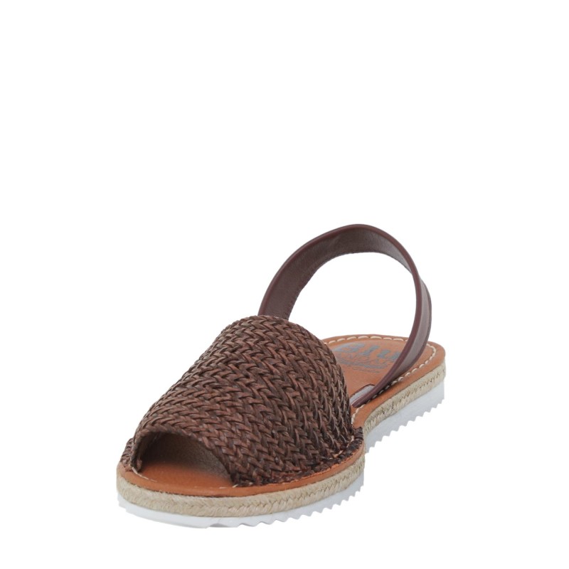 488015550BLU - Menorquina Plana Mujer Marrón