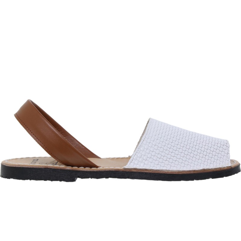 8590523AV - Menorquina Plana Mujer Blanco